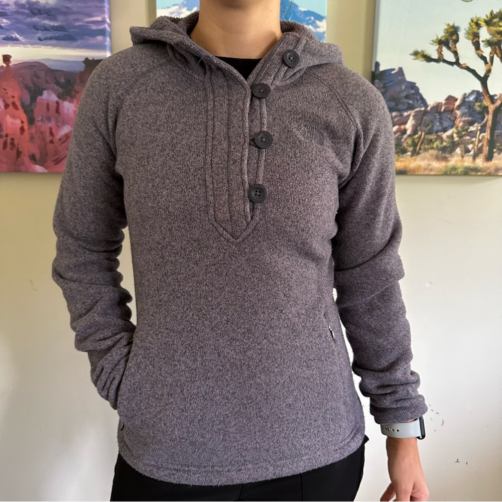 The North Face 1/2 Button Up Pullover
